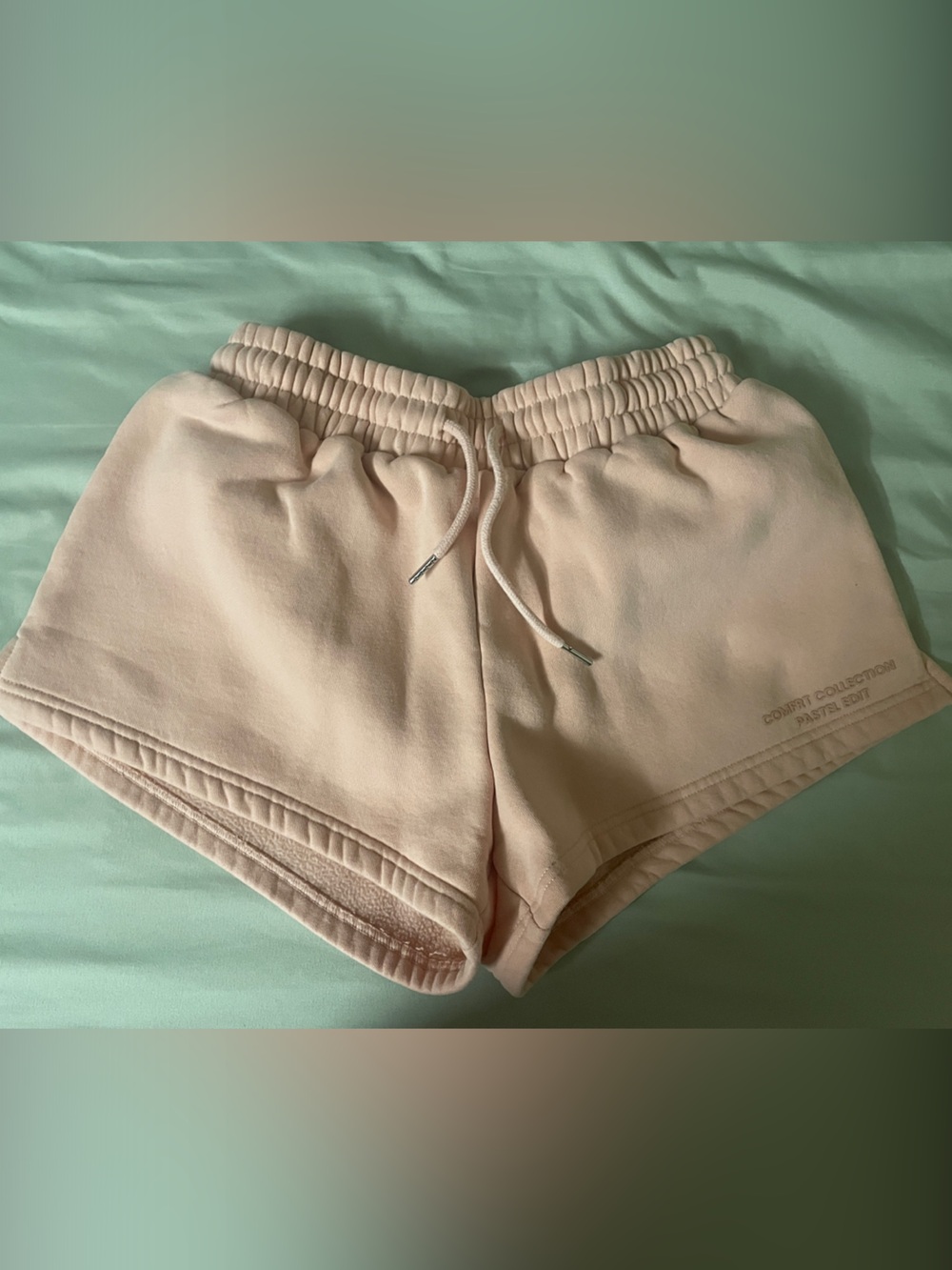 Casual Drawstring Lounge Shorts in Pale Peach
